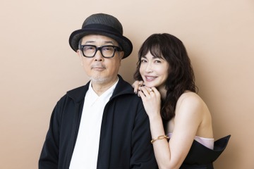 長谷川京子「リリーさんに誘われたら面白いはず」20年来の仲で息ぴったりながらドラマで本格共演は初。「撮影初日メイク中に会話していたら急にイビキが…」驚かされたゆるすぎる空気感 画像