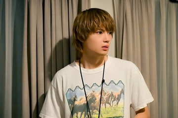 【「君の好きは無敵」スタイリストインタビュー】佐野勇斗の“ひと癖かわいい”衣装の秘密 遊び心あるこだわり・仕掛けに迫る 画像