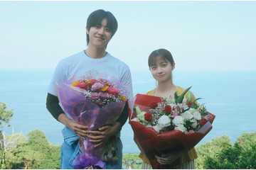 「絶賛ロス中」「忘れられない夏に」反響続々　橋本環奈＆チェ・ジョンヒョプら「バカンスの法則」撮了が公開 画像