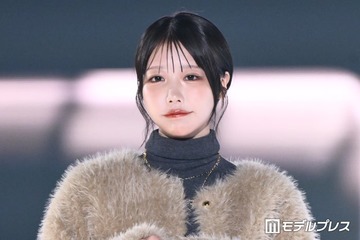 あの、脚線美際立つショーパン姿に熱視線 ファーコートで秋先取り【TGC2026A/W】 画像