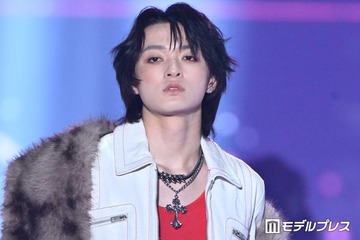 STARGLOW・RUI、ファーショール纏ったワイルドスタイル「凛としてて素敵」「オーラすごい」と絶賛の声【TGC2026A/W】 画像