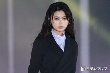 「今日好き」おひなさま（長浜広奈）、サングラス×前髪なしで雰囲気ガラリ【ガルアワ2026A/W】 画像