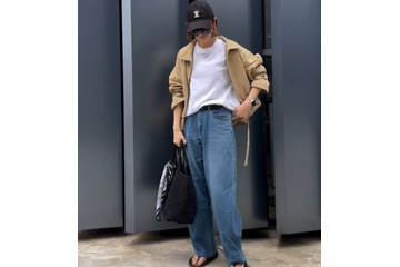 クールにきまる【ユニクロ】ユニセックス服。秋の白Ｔ×デニムも着るだけで洗練シルエットに【40代の毎日コーデ】 画像