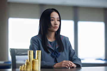 堀田真由、ダークで冷徹な天才役に挑む！ 森七菜＆蒔田彩珠主演「地雷グリコ」新キャスト 画像