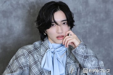 なにわ男子・道枝駿佑「俺スカ」から7年、“女装の進化”に本音 圧倒的ビジュアルも現場では「女性陣の輪に入れない」【「M.I.S.S.I.O.N. 歌劇な潜入捜査官」インタビュー】 画像