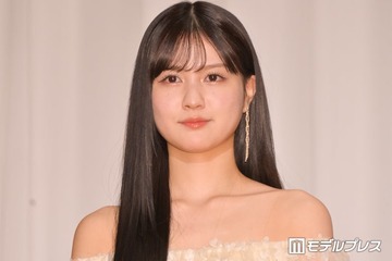 元乃木坂46中村麗乃、スタイル際立つミニドレス＆透けタイツ姿披露「可愛すぎて言葉にならない」「破壊力抜群ですね」の声 画像