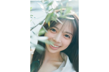 乃木坂46長嶋凛桜の撮り下ろしグラビア公開「6期生グラビア Nogizaka Colors」第6弾 画像