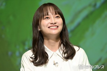 影山優佳「初の大阪観光」街中満喫ショット公開「変装なしでバレないの？」「オーラすごい」の声 画像