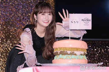 ももクロ佐々木彩夏、写真集で“約2万キロカロリー”の爆食「食べすぎですね、完全に（笑）」【ぺろり】 画像