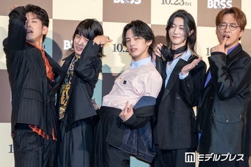 モナキ、シックな黒スーツ姿で登場「テーマは“エロさ”」吹替オファーはバズった当初 おヨネの滑舌は事前確認【BOSS／ボス】 画像
