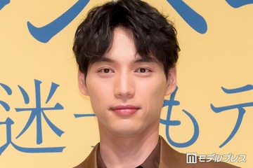 「ハイド＆シーク」福士蒼汰、肉体美際立つシャツはだけショット公開「彫刻みたい」「鍛え上げられてる」と反響 画像