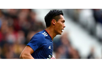 槙野智章、さすがの人脈！あの女性お笑いコンビに「ハローエブリワン」を伝授 画像