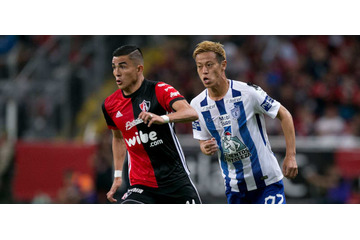 本田がプレーするメキシコ、代表選手が強盗される　銃を頭に… 画像