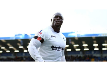 チェルシーがクラウチ狙う？あの超巨漢FWのツイートも話題に 画像