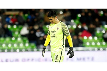 メスGK川島、モナコ戦で一発レッド退場！（動画あり） 画像