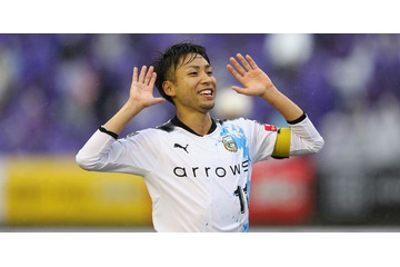 これがJリーグMVPの“歌唱力“！FW小林悠、歌がめっちゃ上手い 画像