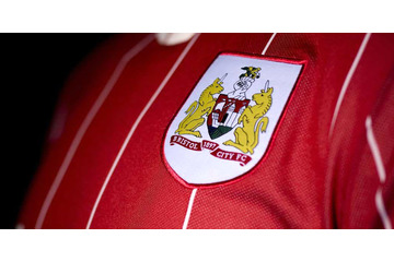 リーグ杯で“City”決戦！英2部ブリストル・シティ、17‐18ユニフォーム 画像