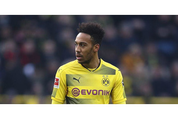 ファンの攻撃バナーに反応？オーバメヤングがInstaに奇妙な投稿を… 画像