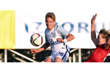 アーセナルの17歳、やばい超ゴール！嘘みたいな「曲がり」が話題 画像