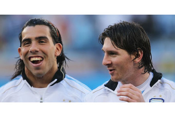 メッシは自然、ロナウドは努力…テベスが語る「2選手の違い」 画像