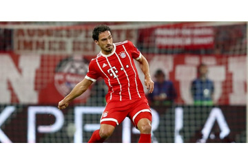 炸裂、DFフメルスの変態パス…「アウト」でやった神アシストがコレ 画像