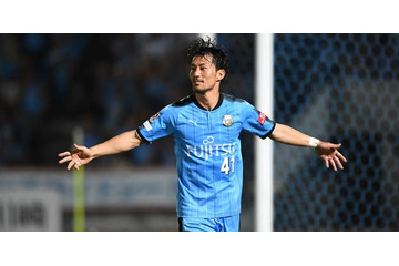 25秒で何回リフティングできる？川崎MF家長昭博、凄まじい記録を叩き出す 画像