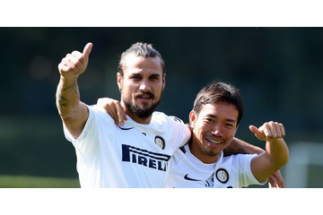 ロックンローラーになった元インテルFW、現役復帰へ！ 画像