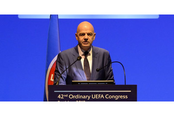 サッカーを見ようとした女性34名が逮捕…イランの会場にはFIFA会長も 画像