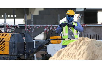 2022年カタールW杯、作業現場は超絶ブラック？なんと「148日連勤」も 画像