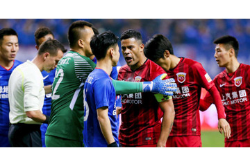 川崎フロンターレは要注意！フッキ、「ノーステップ」で超ゴール決める 画像