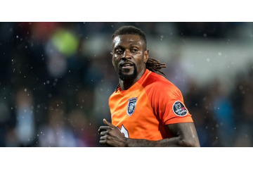 あのアデバヨールが！仰天の「70メートル爆走守備」をやる 画像