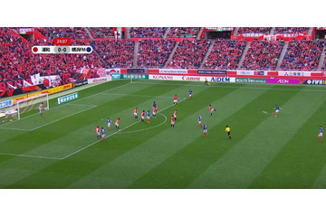 横浜FMの扇原貴宏、長距離の「無回転FK」で浦和をビビらせた！ 画像