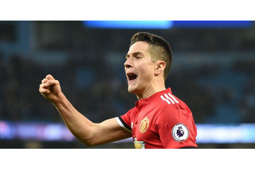 シティのエンブレムに唾吐き？エレーラ、その態度の理由とは 画像