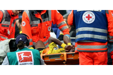 ドルトムント痛い…バチュアイが骨折か　今季終了＆W杯欠場も？ 画像