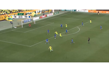 J2で超絶ミドル！千葉FW船山貴之、アウト回転の「豪快ミドル」が凄かった 画像