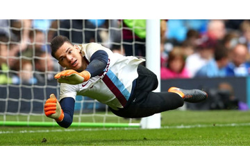 シティGKエデルソン、なんとPKが得意だと豪語！「ゴール決めたい」宣言も 画像