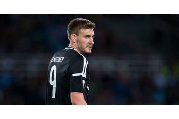 中国を蹴ったベントナーが「超ゴール」！“曲がり”がおかしい 画像