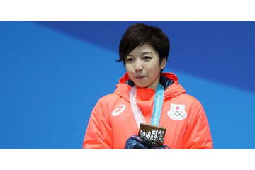 金メダリストの小平奈緒、あのJクラブを応援してた！マスコットとも交流する 画像