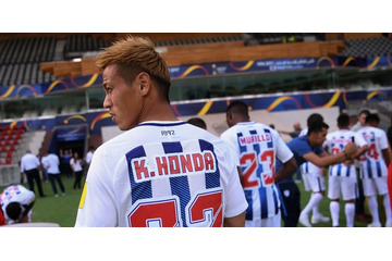 「本田圭佑」が勝ち投手、「伊藤翔」がセーブ！プロ野球の二軍で“珍事“ 画像