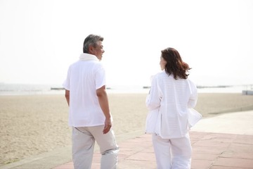 51歳主婦、保険料年間70万円、増えない貯蓄に焦り 画像