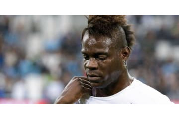 無断欠席までしたバロテッリ、結局ニース残留を決断！ 画像