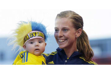 「美女イブラ」シェリン、現役引退を発表！熊谷紗希のチームメイト 画像