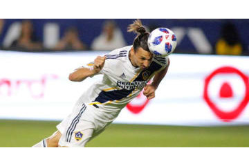 年齢は関係ねぇ！イブラヒモヴィッチ、「MLS初ハットトリック」を動画で見よ 画像