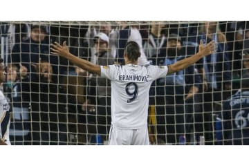 イブラよ、ミランに戻りたいなら戻るべし！あの超スター選手が指摘する 画像