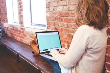 36歳貯金ゼロ、税金の滞納にカードローンの支払いも 画像