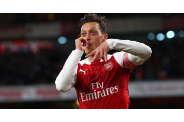 アーセナルの主軸選手、『ウイイレ2019』での能力と顔はこんな感じ 画像