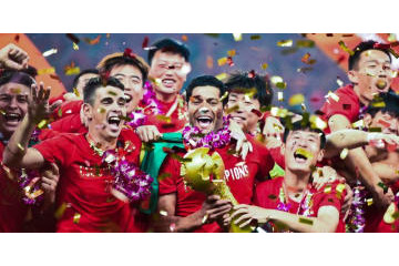 「広州王国」崩壊！上海上港初優勝の場面、フッキも表情がいいぞ 画像