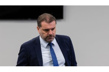 横浜F・マリノス監督ポステコグルーが説明、なぜギリシャ代表を断ったのか？ 画像