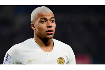 エムバペ、「メッシ超える発言」はフェイクニュースだと抗議！ 画像