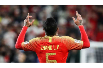 中国代表選手は、なぜ中東でのアジア杯で長袖を着ていたのか 画像